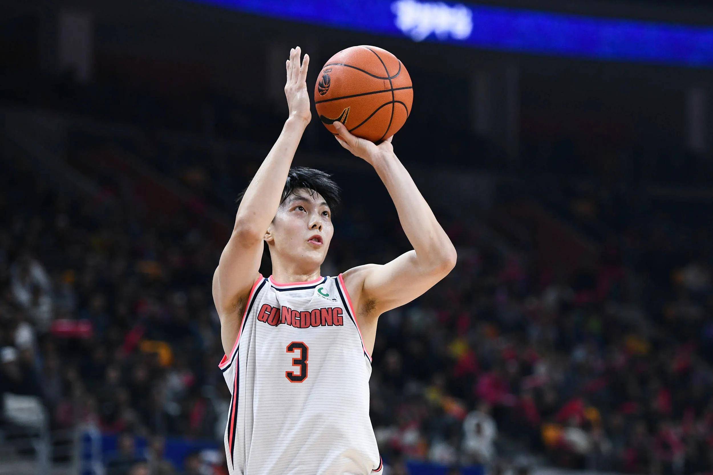 公牛新秀球员展现出潜力,受到球迷热议和支持 公牛新秀球员展现出潜力,受到球迷热议和支持