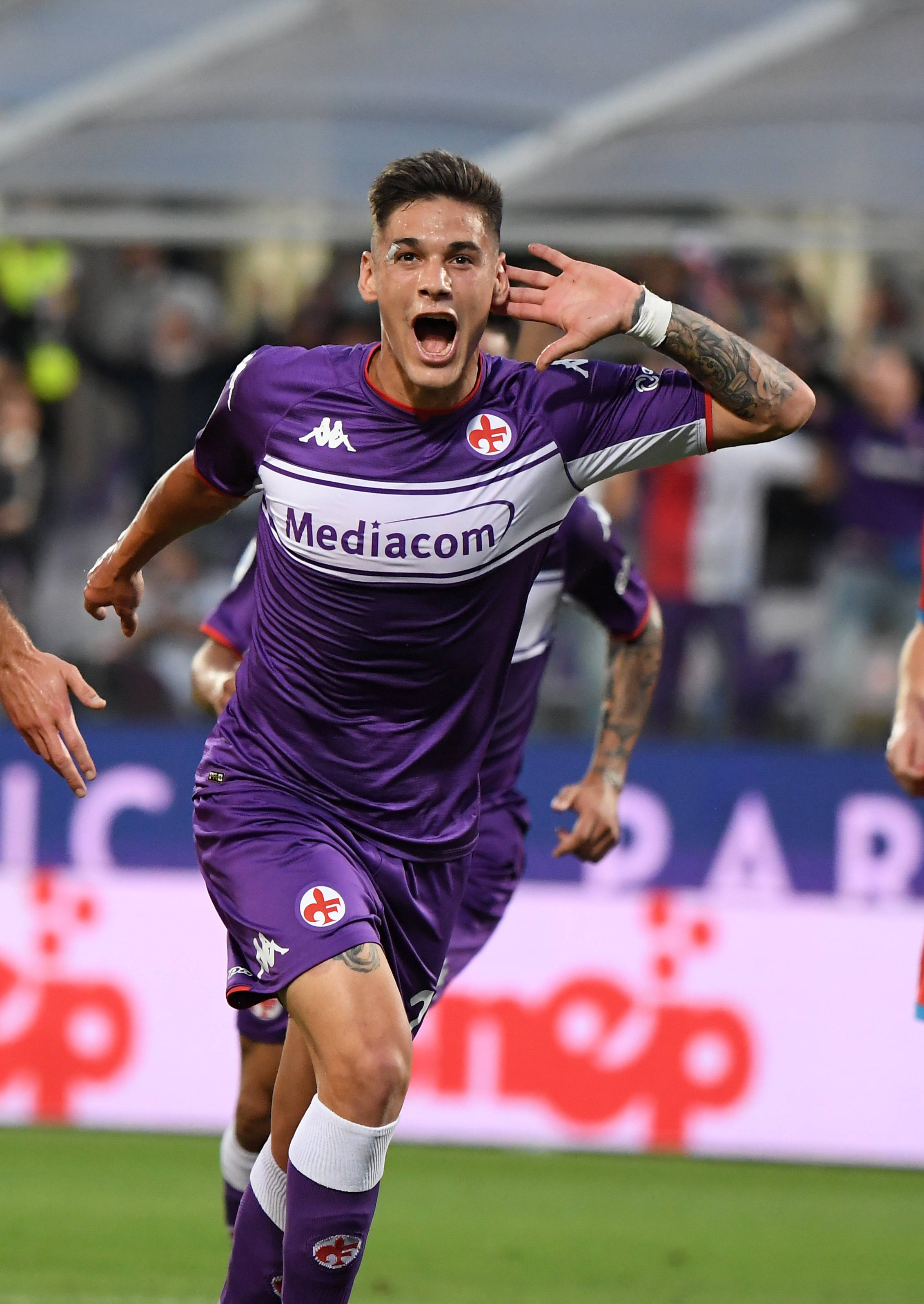 意甲比赛盛况空前，精彩不断的简单介绍