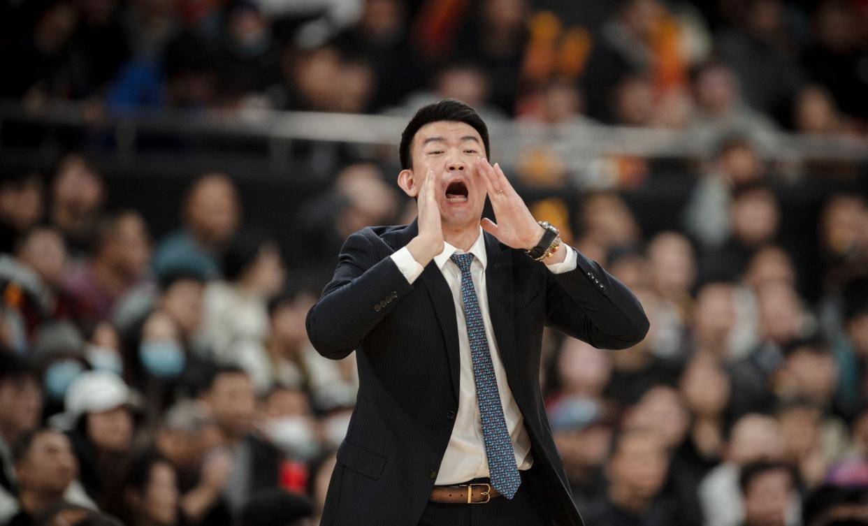 包含球队外援表现抢眼，助力团队胜利的词条