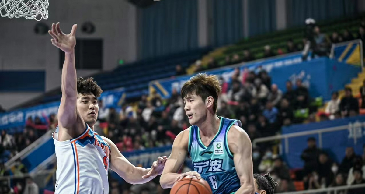 新疆男篮力克浙江获得四连胜的简单介绍 新疆男篮力克浙江获得四连胜的简单介绍