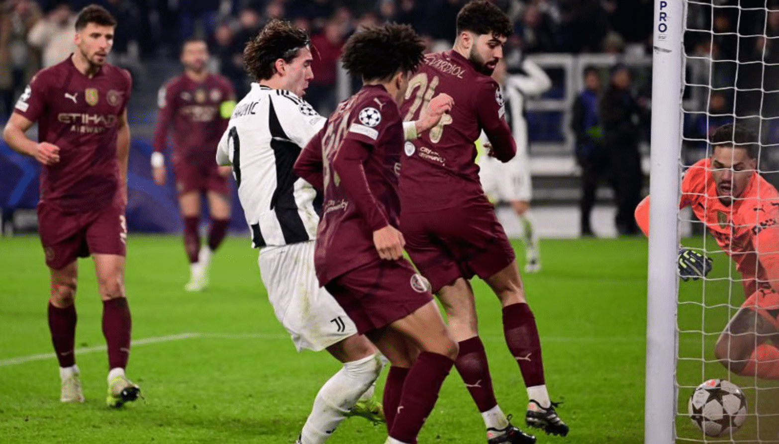 球队在比赛中发挥失常,遭遇连败 球队在比赛中发挥失常,遭遇连败