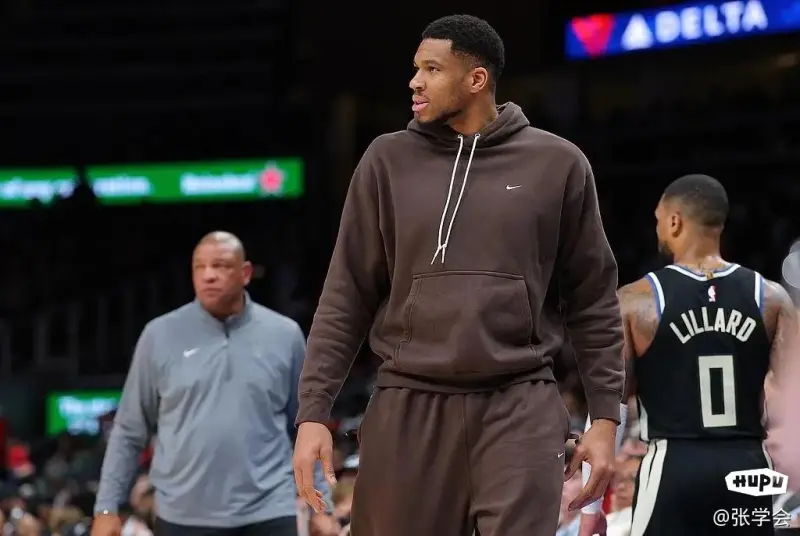 篮球明星因家庭原因暂时缺席球队训练