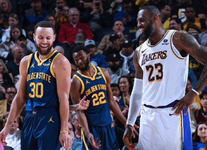 包含勇士击败国王，库里贡献全场最高37分的词条