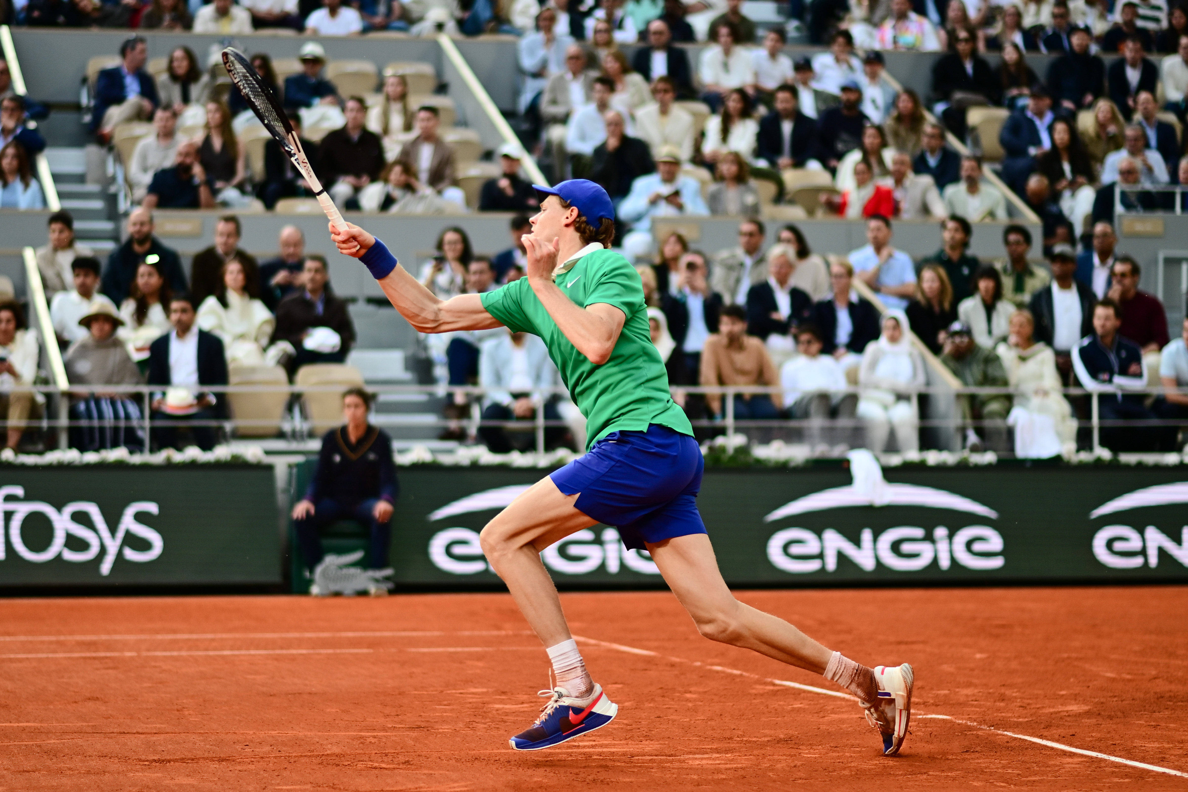 德国网球队强势意大利网球队，阿尔卡拉斯统治全场