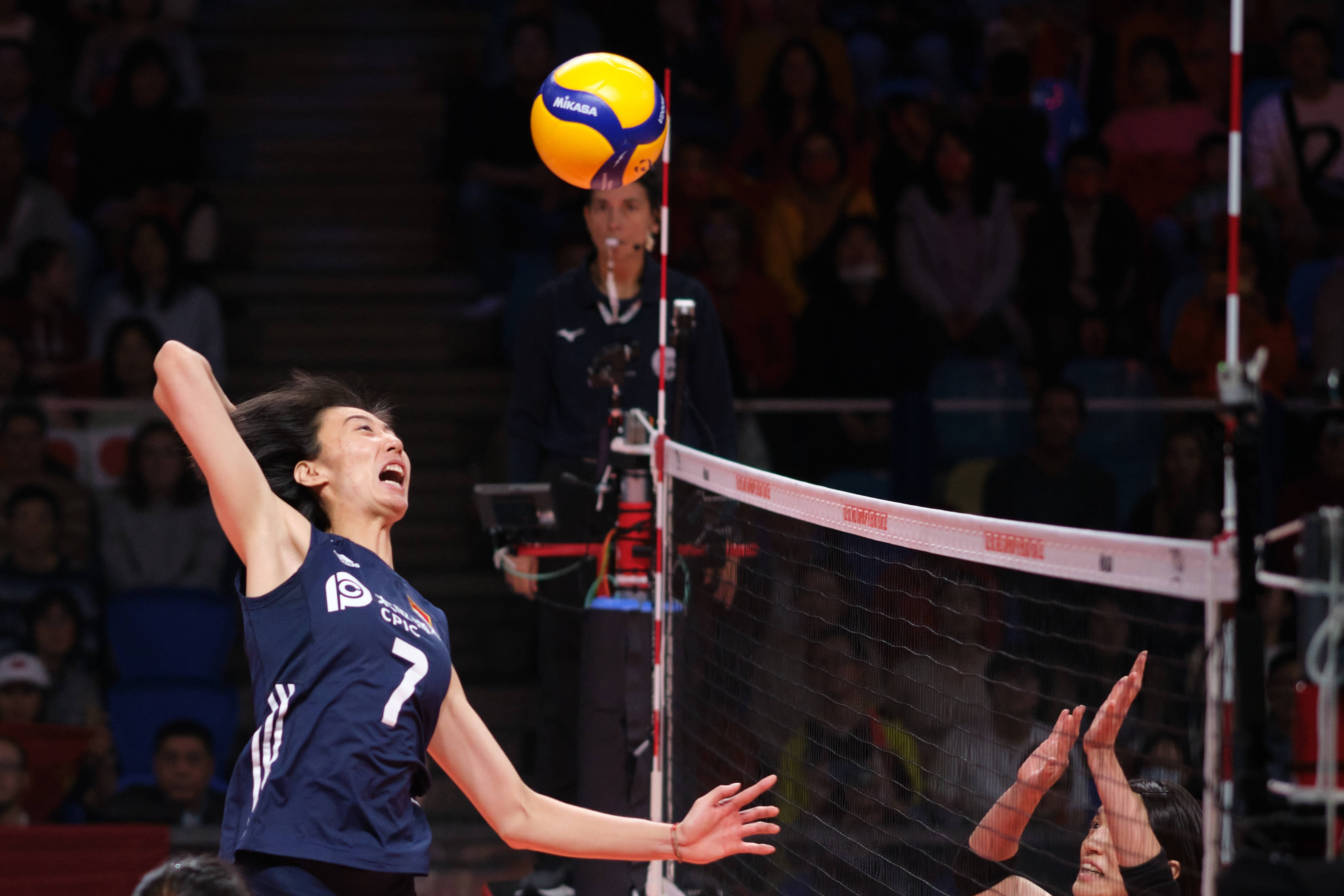 包含排球赛事精彩瞬间盘点，年度回顾震撼登场的词条