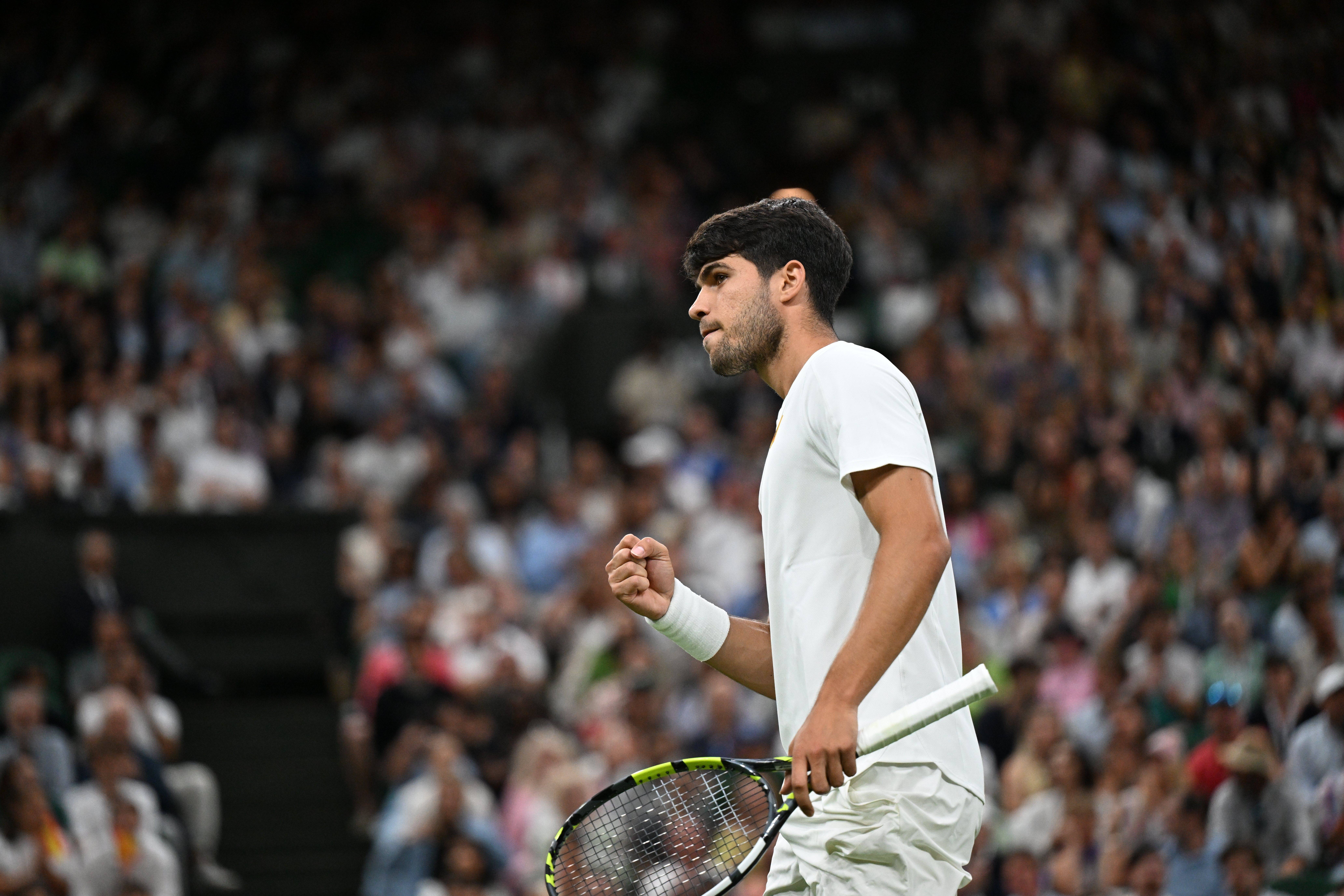 温网横扫ATP总决赛,阿尔卡拉斯点燃赛场 温网横扫ATP总决赛,阿尔卡拉斯点燃赛场