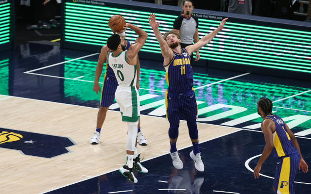 魔术横扫上海队，保罗带队取胜