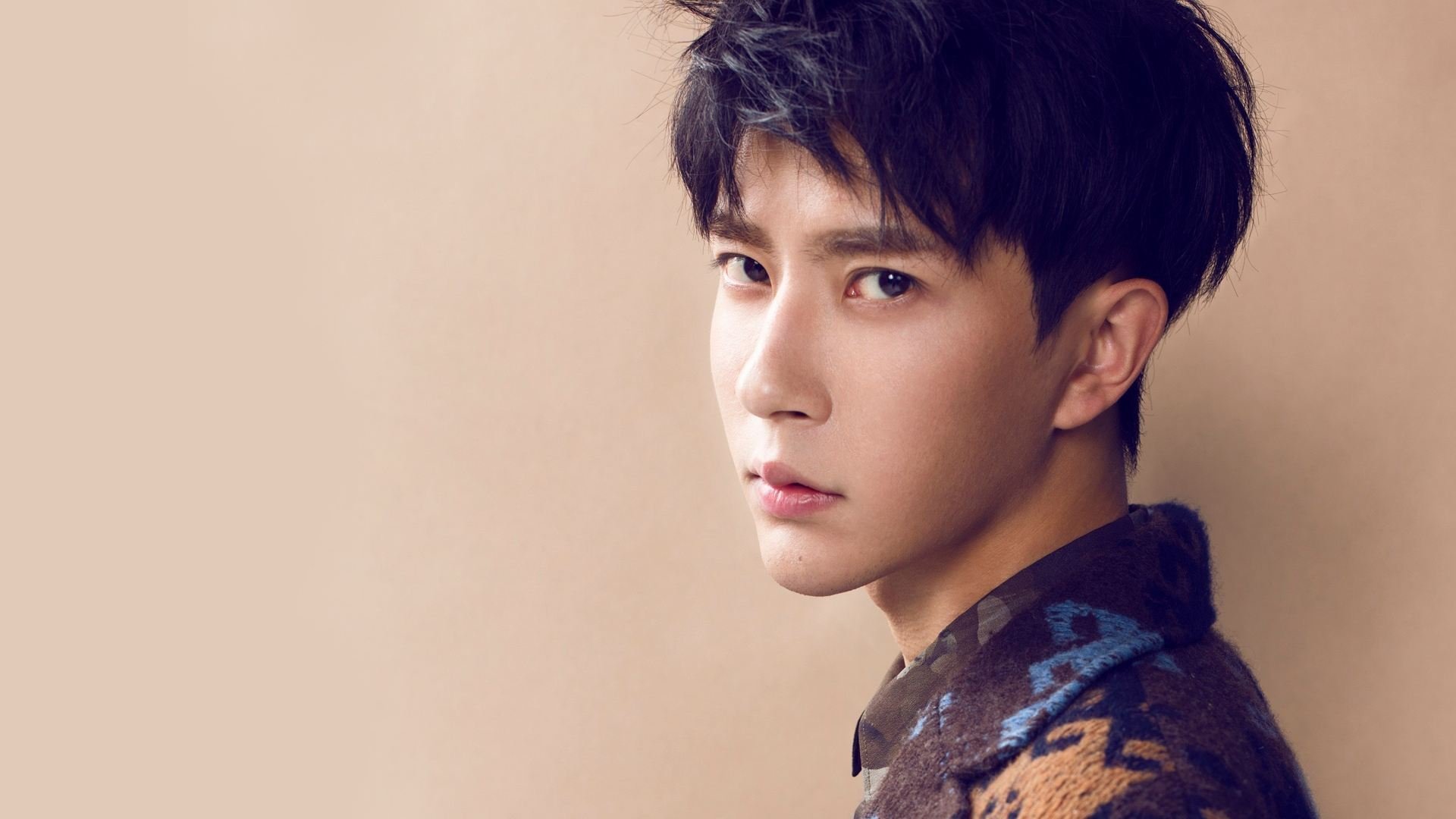 冷锋过境与帝王降临，森林狼爆冷太阳，恩比德半决赛统治记