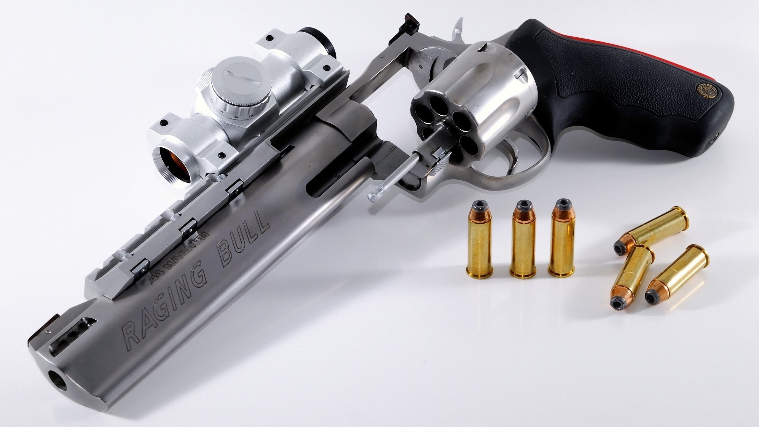 蓝黑风暴席卷圣西罗！布鲁诺完美爆发引领亚特兰大碾压米兰