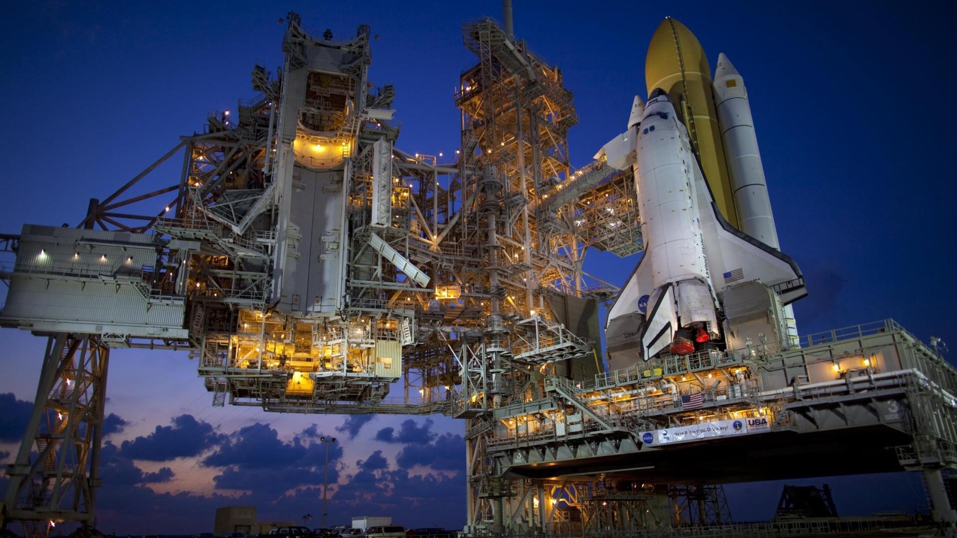 极限速度与团队韧性的双重奏，从F1巴林到NBA赛场的战术博弈